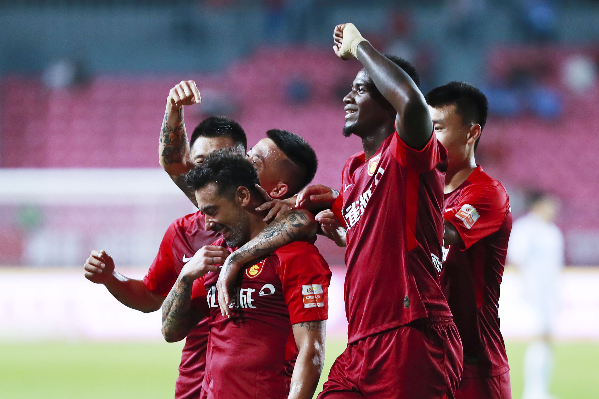 17岁重炮手稳定发挥，中国U19女排再冲最佳主攻