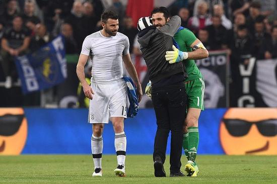 SGA本赛季第三次单场15+罚球，仅次于东契奇排在联盟第二