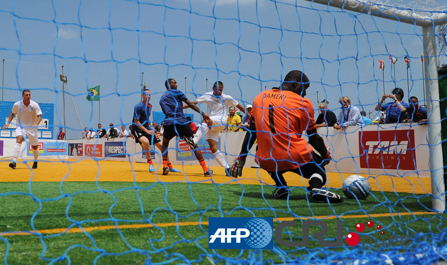 梅西夺冠后发动态庆祝！始终强调团队！还感谢工作人员和管理层！